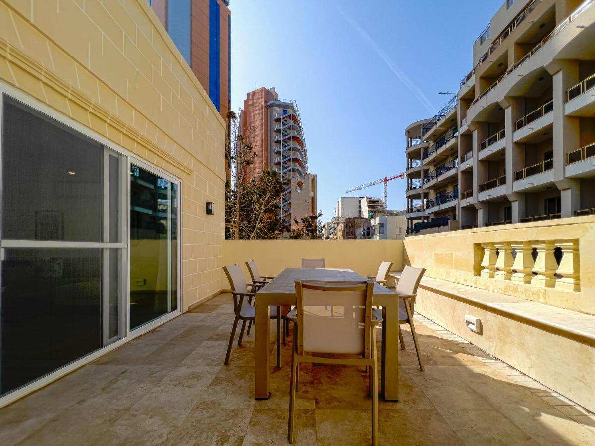 21 Townhouse In St Julians Daire Saint Julian's Dış mekan fotoğraf