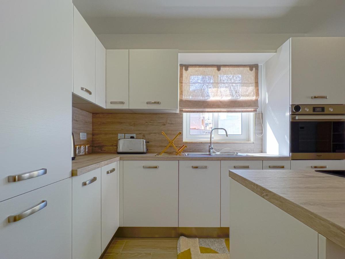21 Townhouse In St Julians Daire Saint Julian's Dış mekan fotoğraf