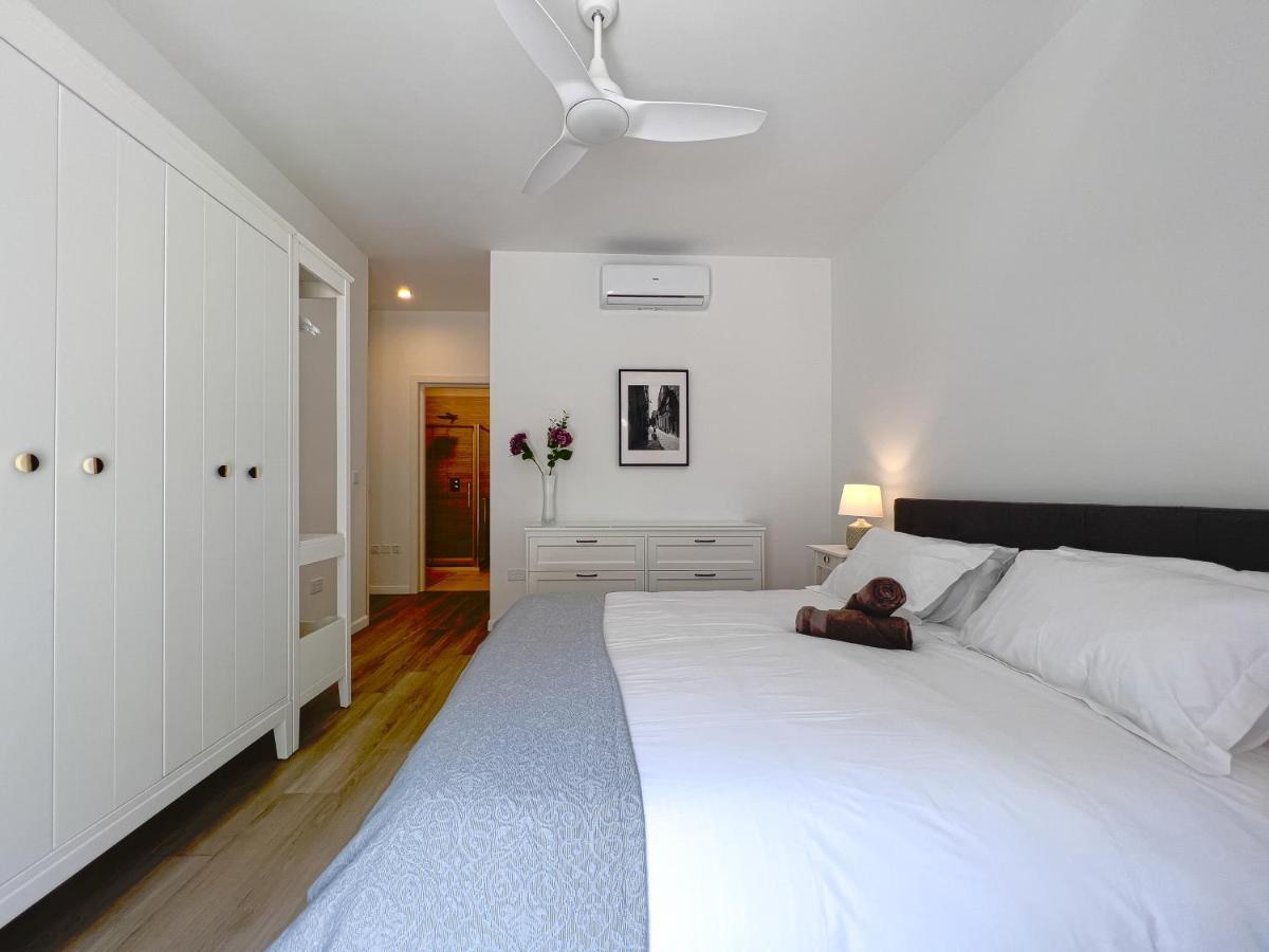 21 Townhouse In St Julians Daire Saint Julian's Dış mekan fotoğraf